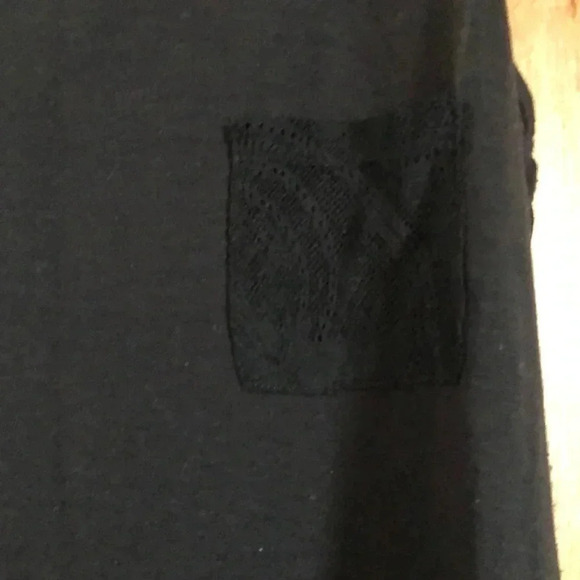 🍉black high-low lace back tank - Picture 2 of 4